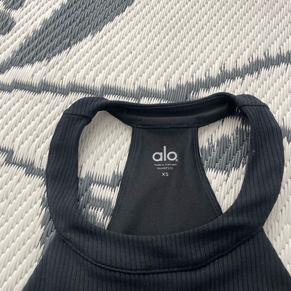 Alo Yoga Ribbed Insight Tank Size XS - Picture 4 of 5
